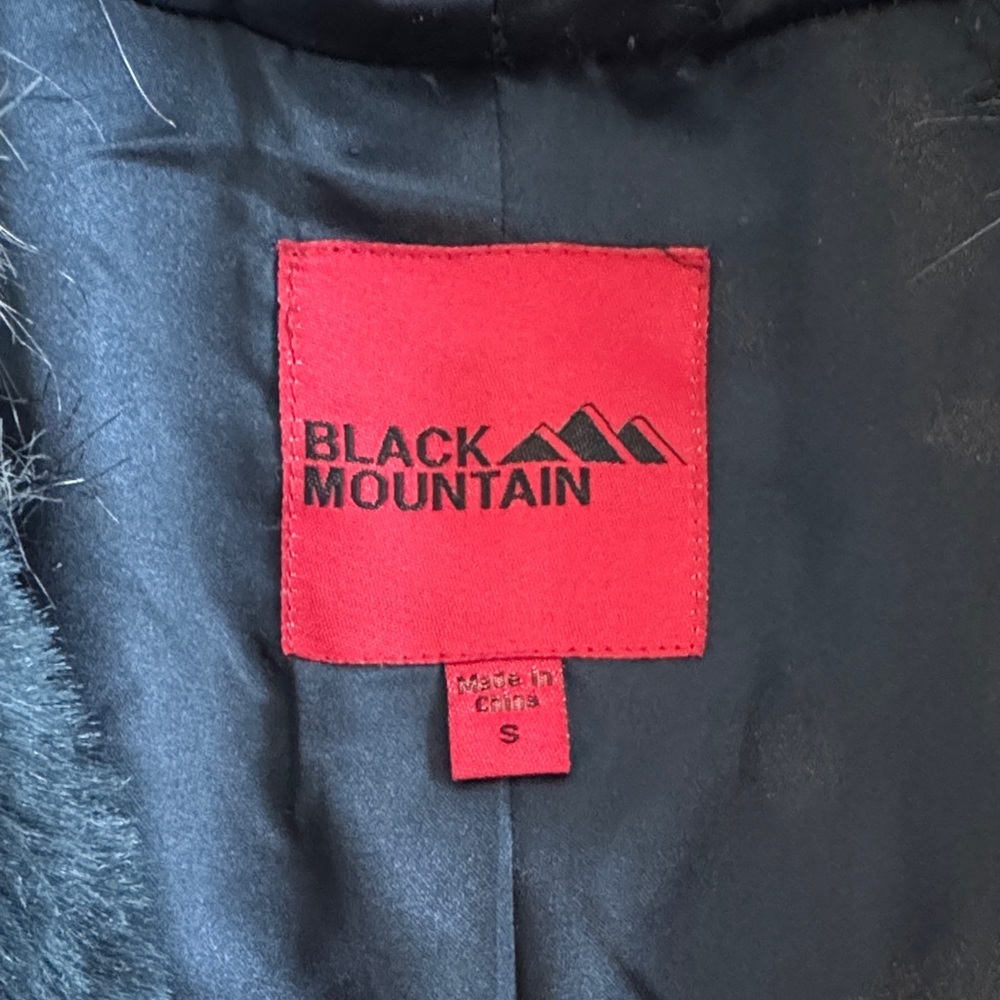 Black Mountain Cozy Black and Red Faux Fur Hooded Puffer Jacket Sz S - Picture 2 of 11